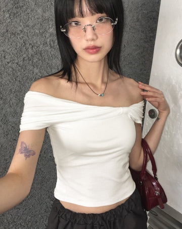 Aconi Ribbon Off-Shoulder Cropped T-Shirt